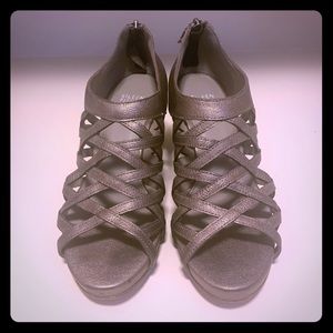 Eileen Fisher wedge sandals size 7